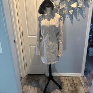 Via Spiga Tan Long Sleeve Jacket with Removable Hooded. Animal Print lining